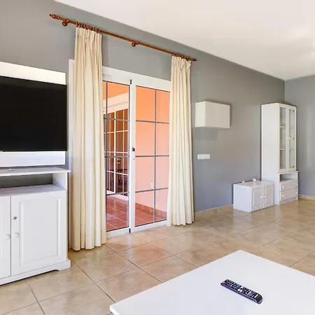 El Castillo Golf Apartment